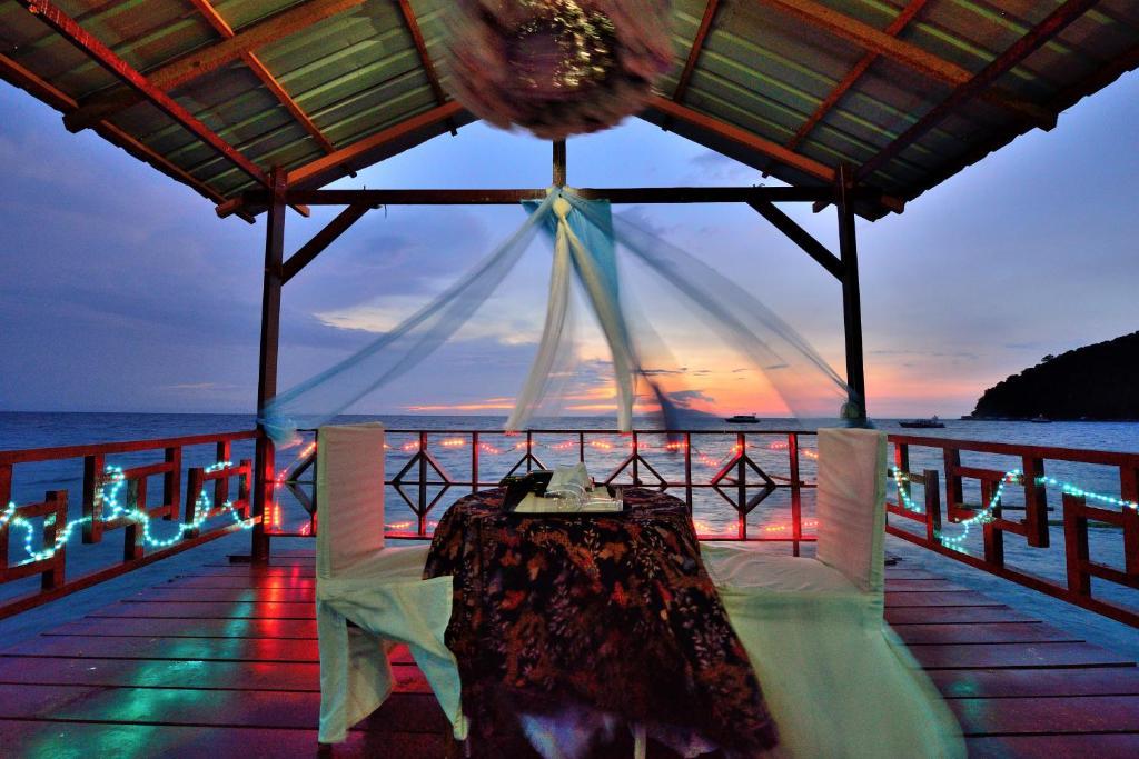 Sari Pacifica Resort & Spa, Lang Tengah Εξωτερικό φωτογραφία